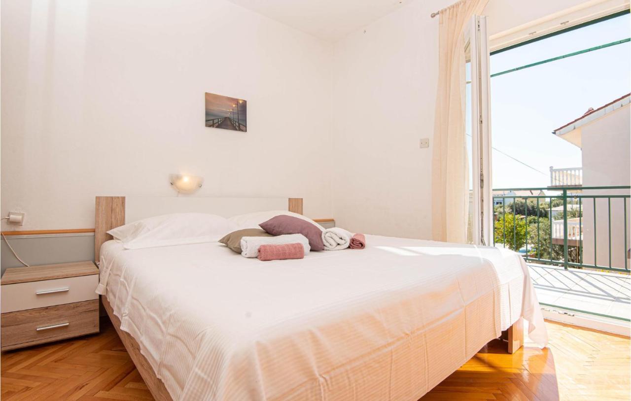 3 Bedroom Lovely Apartment In Brodarica Бродарица Экстерьер фото